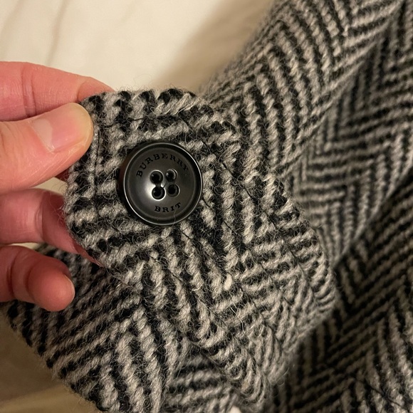 Burberry women‘s wool jacket - Picture 11 of 12